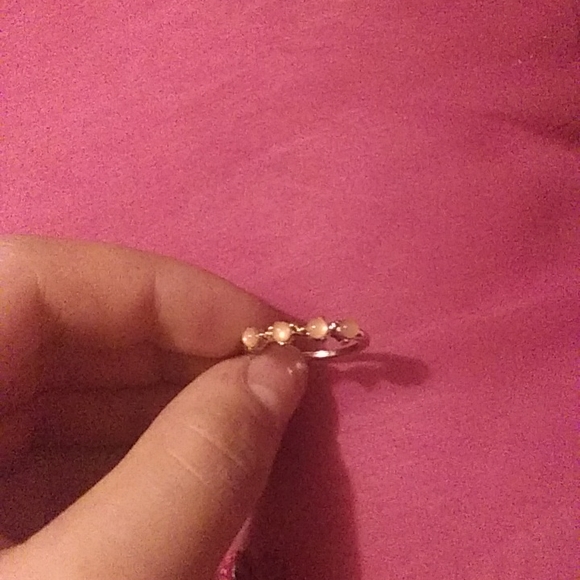 A set of 4 rings - Picture 3 of 7